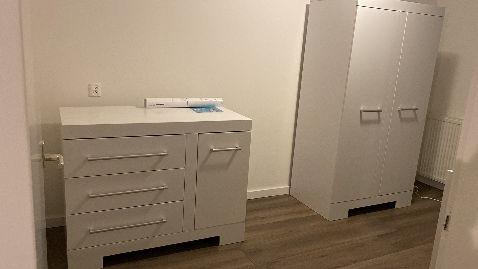 Interbaby babykamer (commode,ledikant,kast) perfecte staat!, Ophalen, Zo goed als nieuw, Jongetje of Meisje