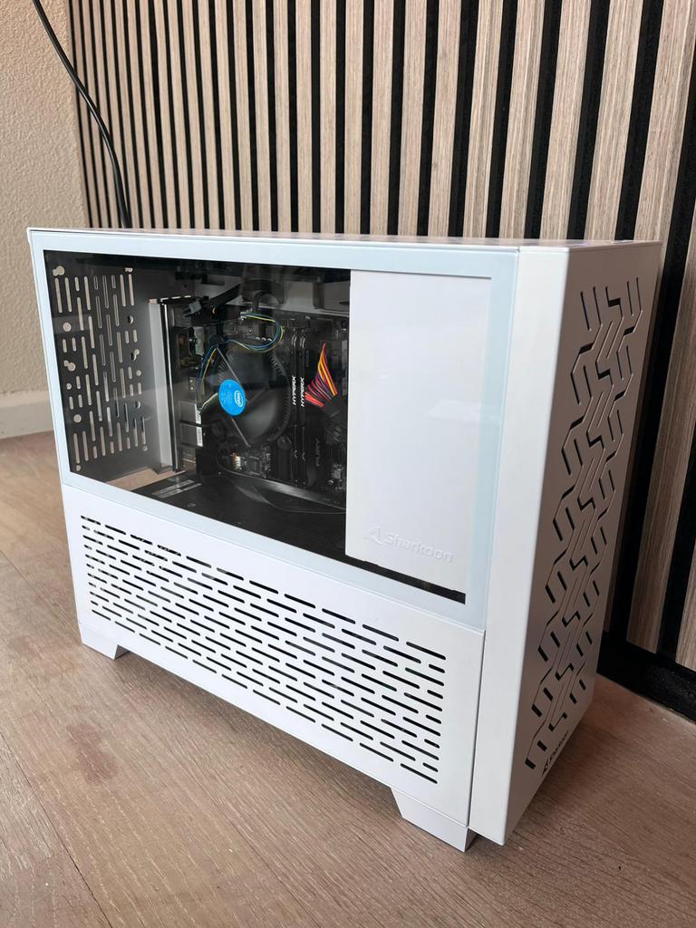 Mooie Game PC GTX 1070, I5 7600, 16 GB RAM, SSD en HDD, Computers en Software, Desktop Pc's, Ophalen, Gebruikt, Gaming, HDD