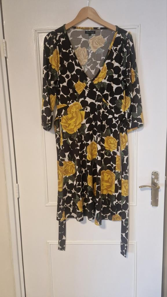 Nieuw King Louie jurk met bloemenprint, maat M, Kleding | Dames, Jurken, Nieuw, Maat 38/40 (M), Overige kleuren, Onder de knie