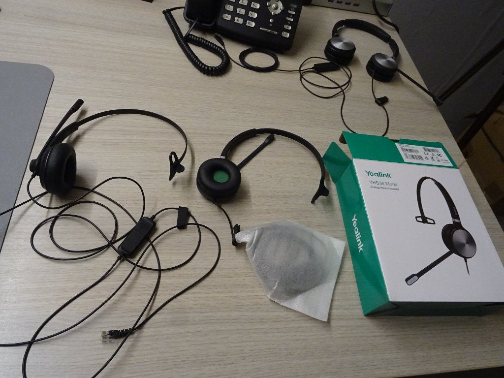 3 stuks Voip telefoon met headsets Tiptel IP 282, Telecommunicatie, Vaste telefoons | Niet Draadloos, Ophalen of Verzenden, Gebruikt