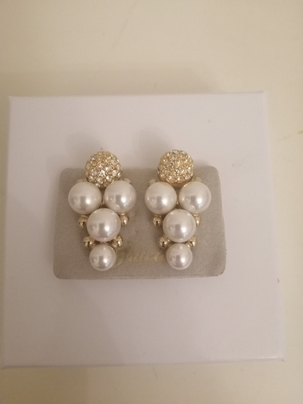 Elegante oorbellen met parels en strass, Met kristal, Overige materialen, Hangers, Nieuw