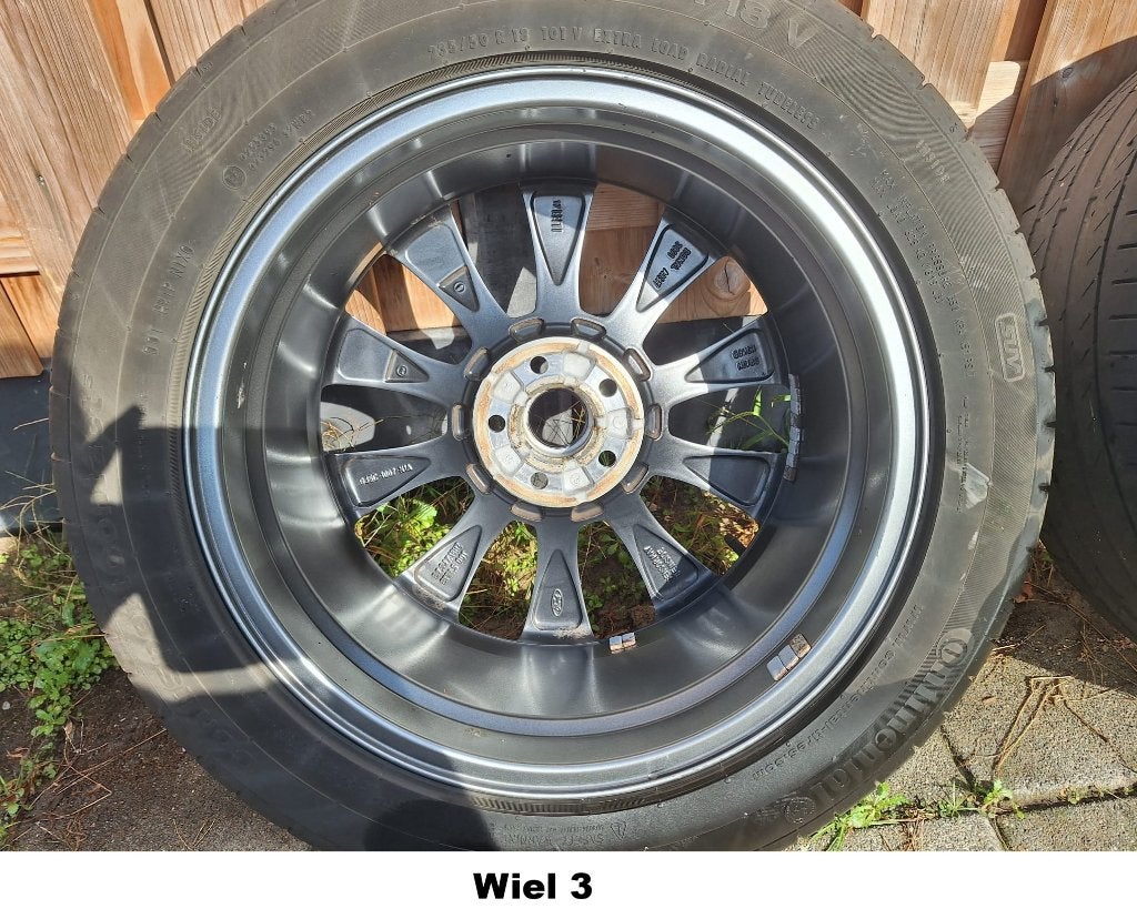 Foto 13 van Originele 18 Inch velgen Ford Kuga Vignale