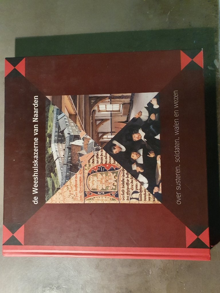 de Weeshuiskazerne van Naarden, Ophalen