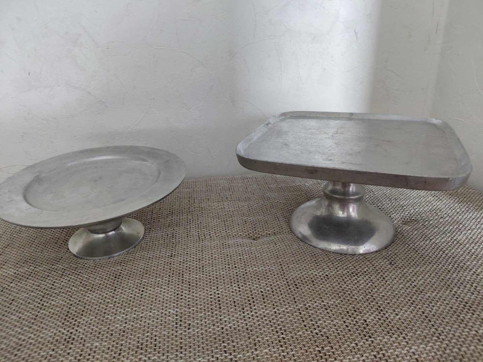 Set van 2 aluminium etagères: vierkant en rond, Ophalen of Verzenden