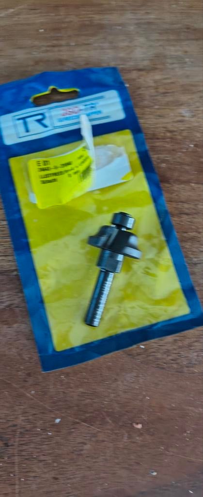 ZGAN Lijstfrees R=4 JSO-TR met 12mm lager en 8mm schacht, Ophalen of Verzenden, Zo goed als nieuw, Bovenfrees, Elektrisch