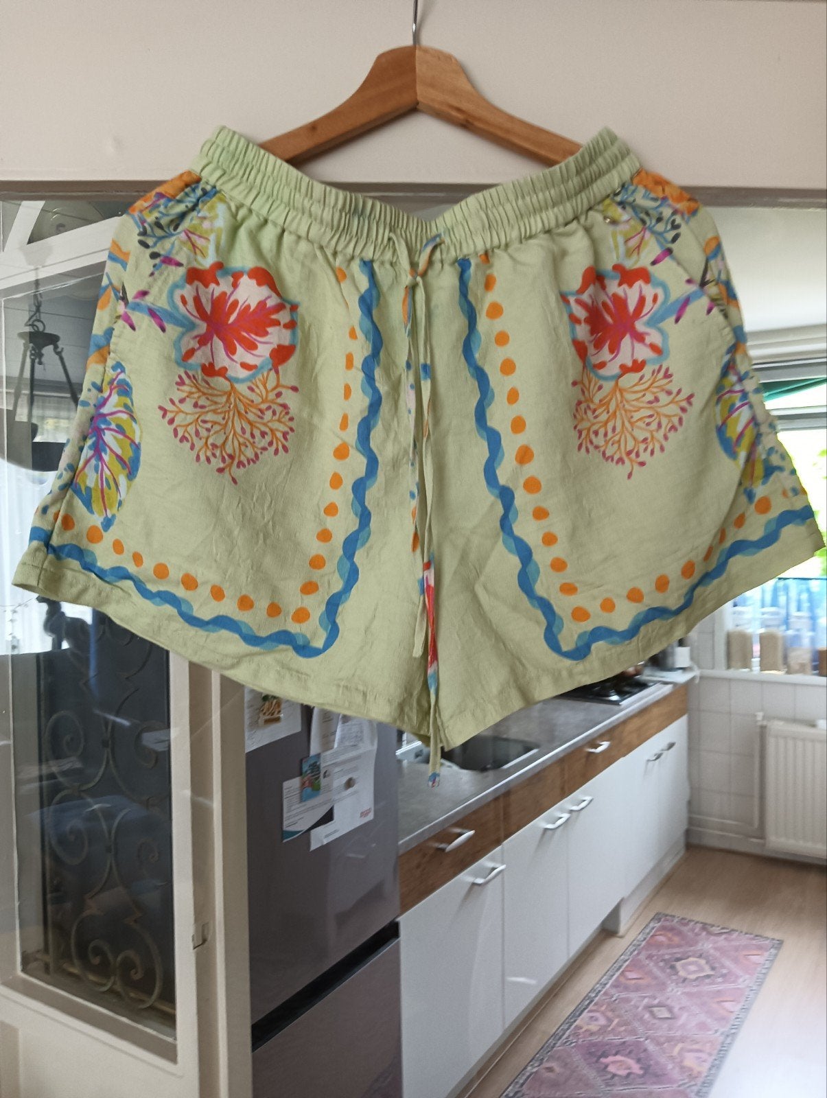korte broek, Maat 38/40 (M), Kort, Ophalen of Verzenden, Zo goed als nieuw