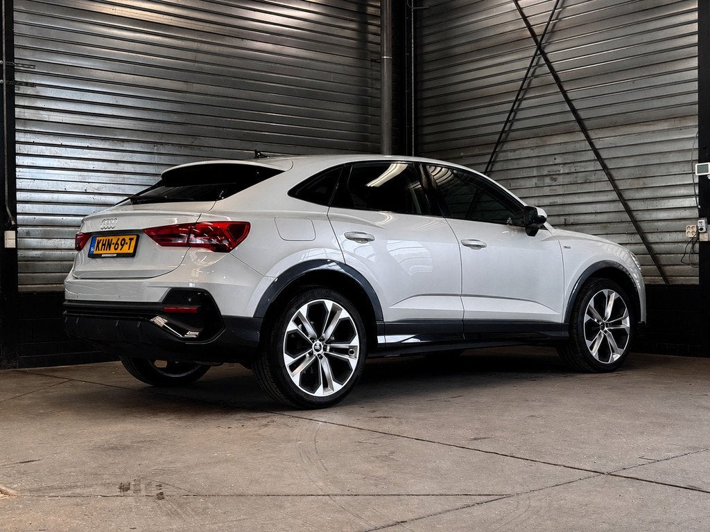 Audi Q3 35 TFSI S edition | S-Line | Sonos | LED | Carplay |, 4 cilinders, Bedrijf, 1470 kg, SUV of Terreinwagen