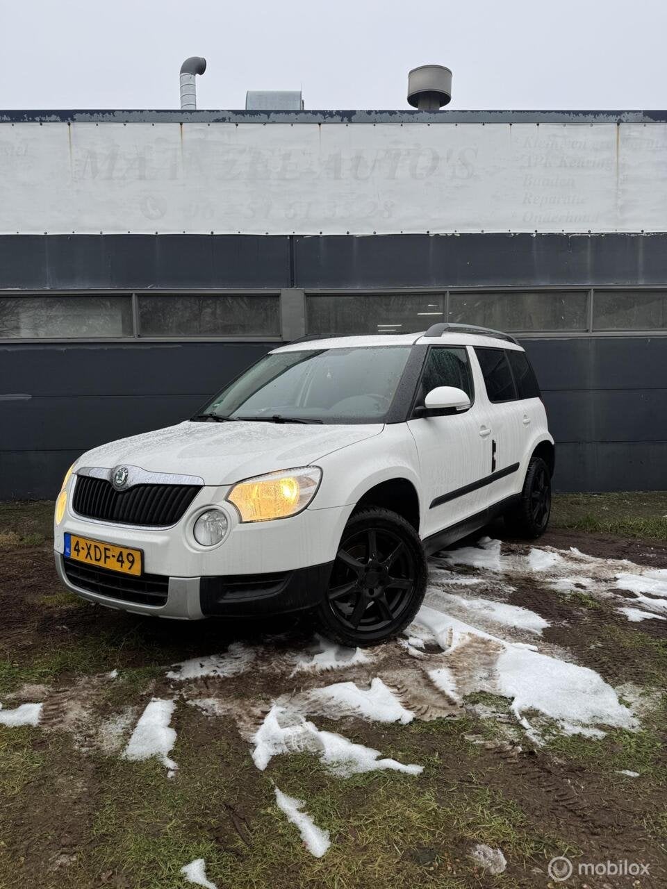 Skoda Yeti 1.2 TSI NieuwAPK/Pano, Auto's, Skoda, Voorwielaandrijving, Euro 5, Gebruikt, 4 cilinders