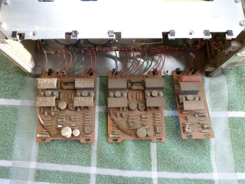 Te koop Quad 303, gereviseerd, Audio, Tv en Foto, Versterkers en Receivers, Refurbished, Ophalen, Overige merken, Minder dan 60 watt