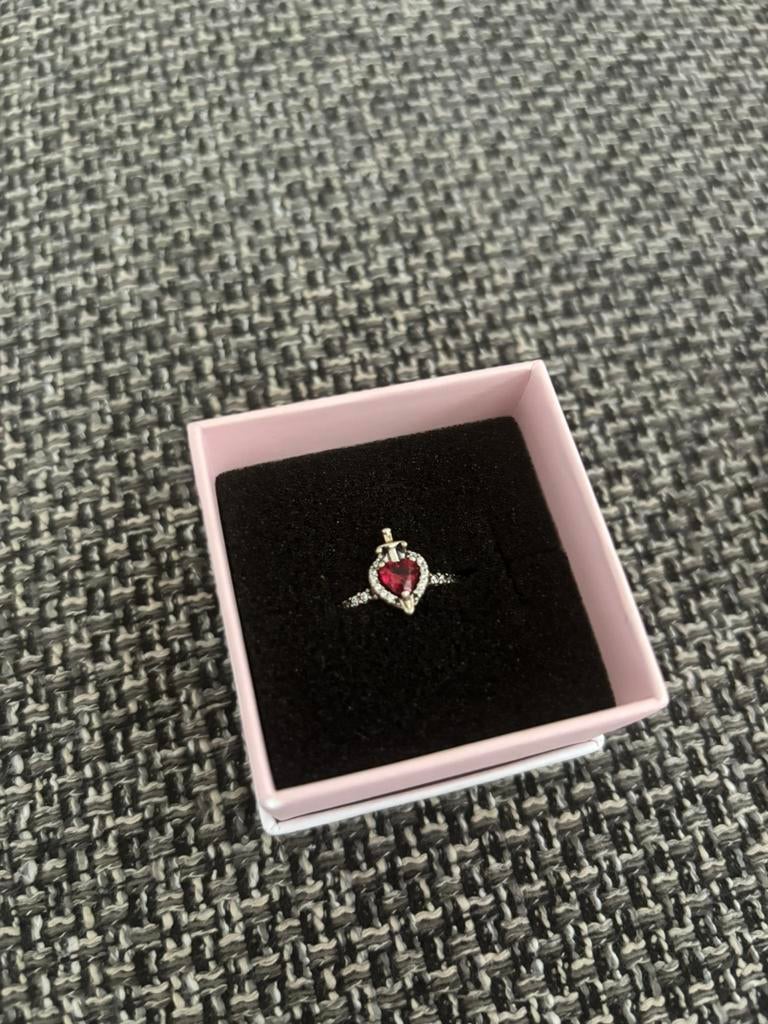 Pandora ring maat 56, Ophalen, Zo goed als nieuw, Met edelsteen, Dame