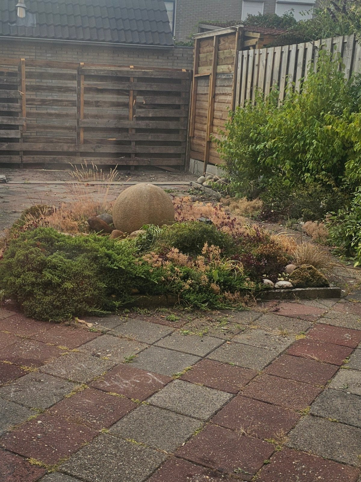 grote stenen bol met gat, waterornament, Tuin en Terras, Ophalen, Gebruikt
