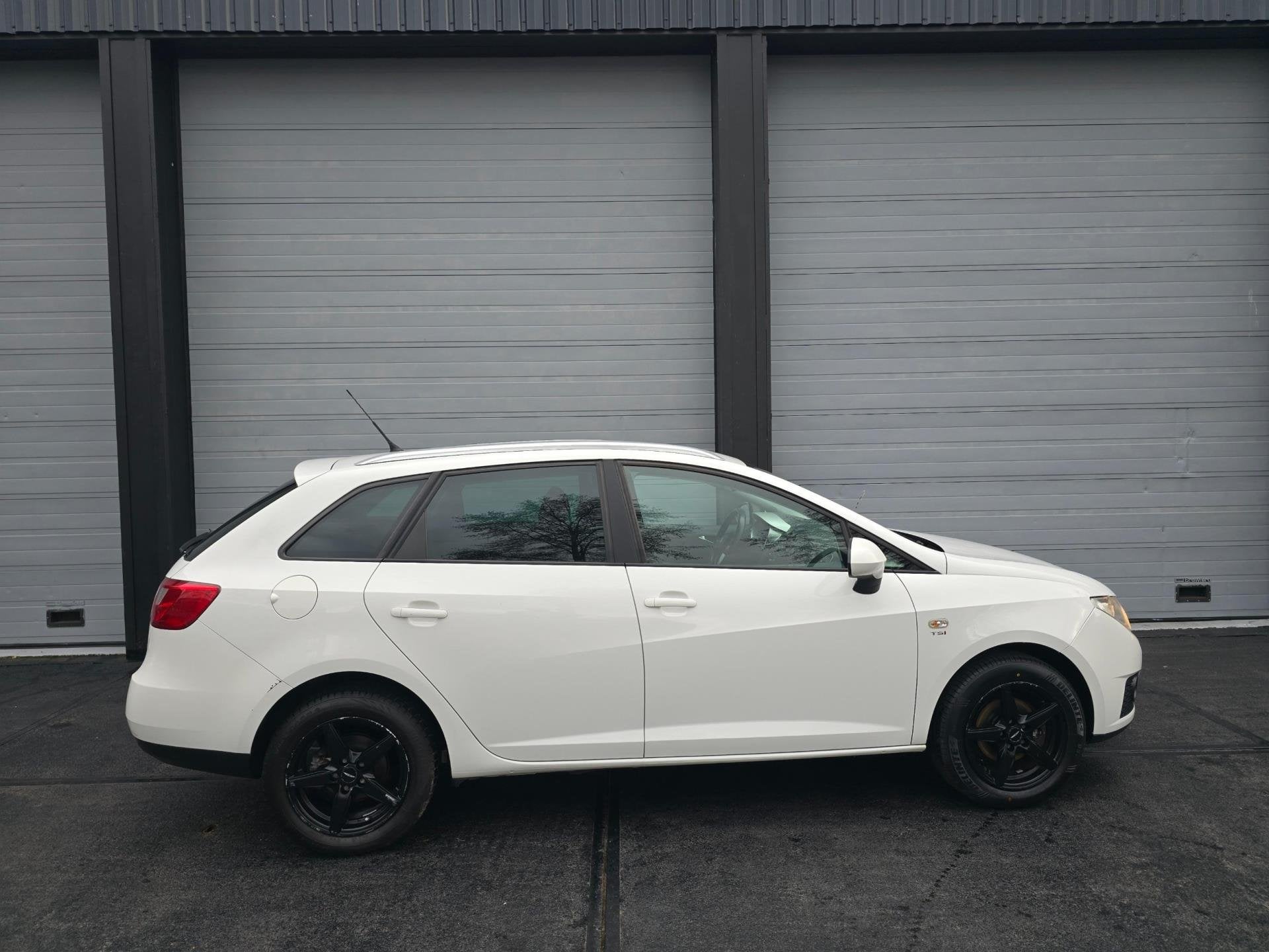 Seat Ibiza ST 1.2 TSI Sport, Auto's, Seat, Voorwielaandrijving, Euro 5, Gebruikt, Zwart