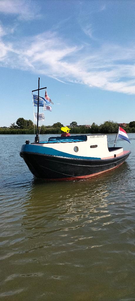 mooie sleepvlet 7,5m, goede staat met Samofa langzaamloper, Watersport en Boten, Motorboten en Motorjachten, Binnenboordmotor