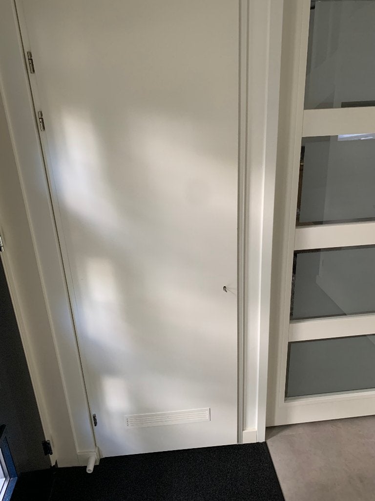 Svedex deur meterkast Alpine wit met rooster, Ophalen, Minder dan 80 cm, 215 cm of meer, Binnendeur