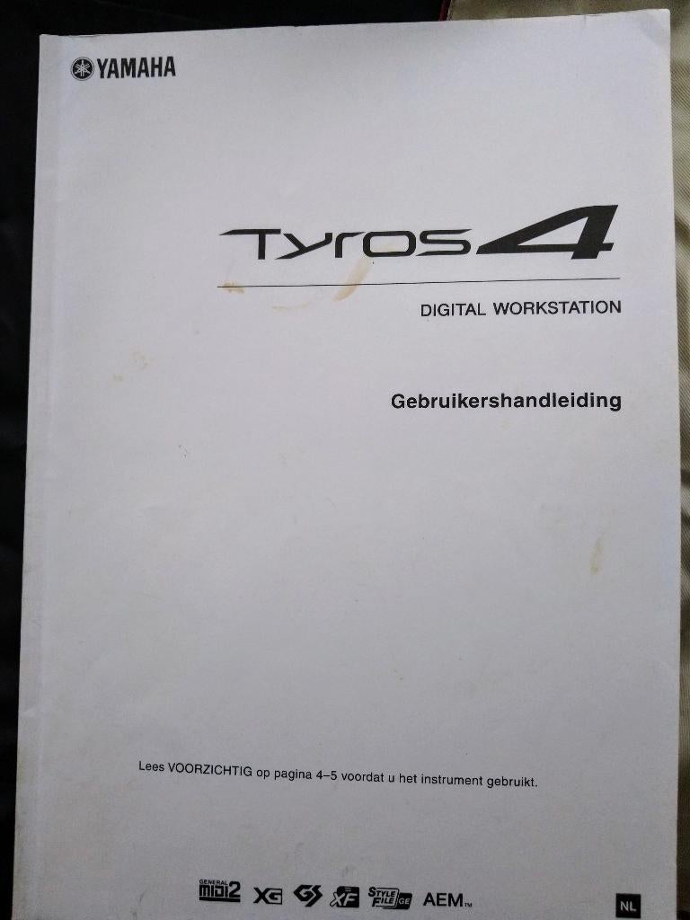 Tyros 4 gebruiksaanwijzer Nederlands, Muziek en Instrumenten, Keyboards, Ophalen of Verzenden, Gebruikt, 61 toetsen, Yamaha
