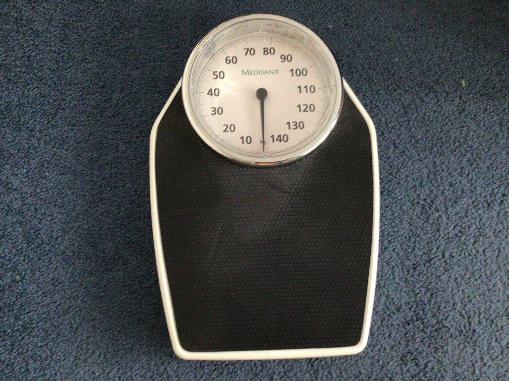 Medisana personen weegschaal, Ophalen, 100 kg of meer, Zo goed als nieuw, Personenweegschaal