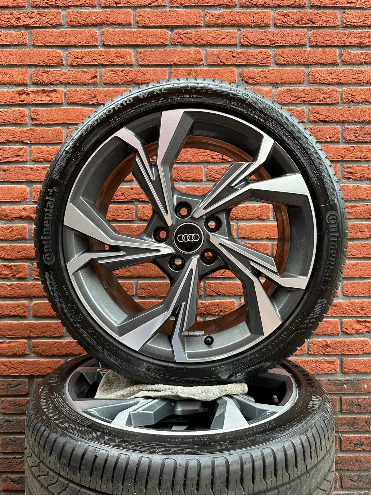 Originele Audi A3 S3 RS3 velgen 18 inch, Continental zomer, Auto-onderdelen, Banden en Velgen, Ophalen, 18 inch, Banden en Velgen