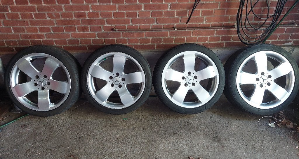W124 Mercedes Set 18 Inch Lichtmetalen Velgen 8 X 18 ET35, Auto-onderdelen, Banden en Velgen, Ophalen, 18 inch, Gebruikt, Banden en Velgen