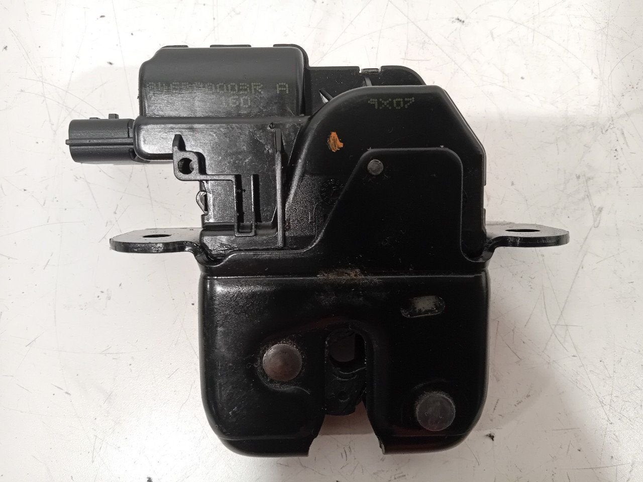 Slot mechaniek kofferdeksel achterklep elektrisch Renault Sc, Auto-onderdelen, Onderdelen@venauto.nl, Van der Ven Autorecycling B.V.