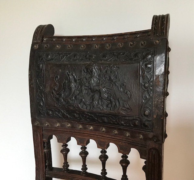 Renaissance stoel noten- of kersenhout, Antiek en Kunst, Ophalen