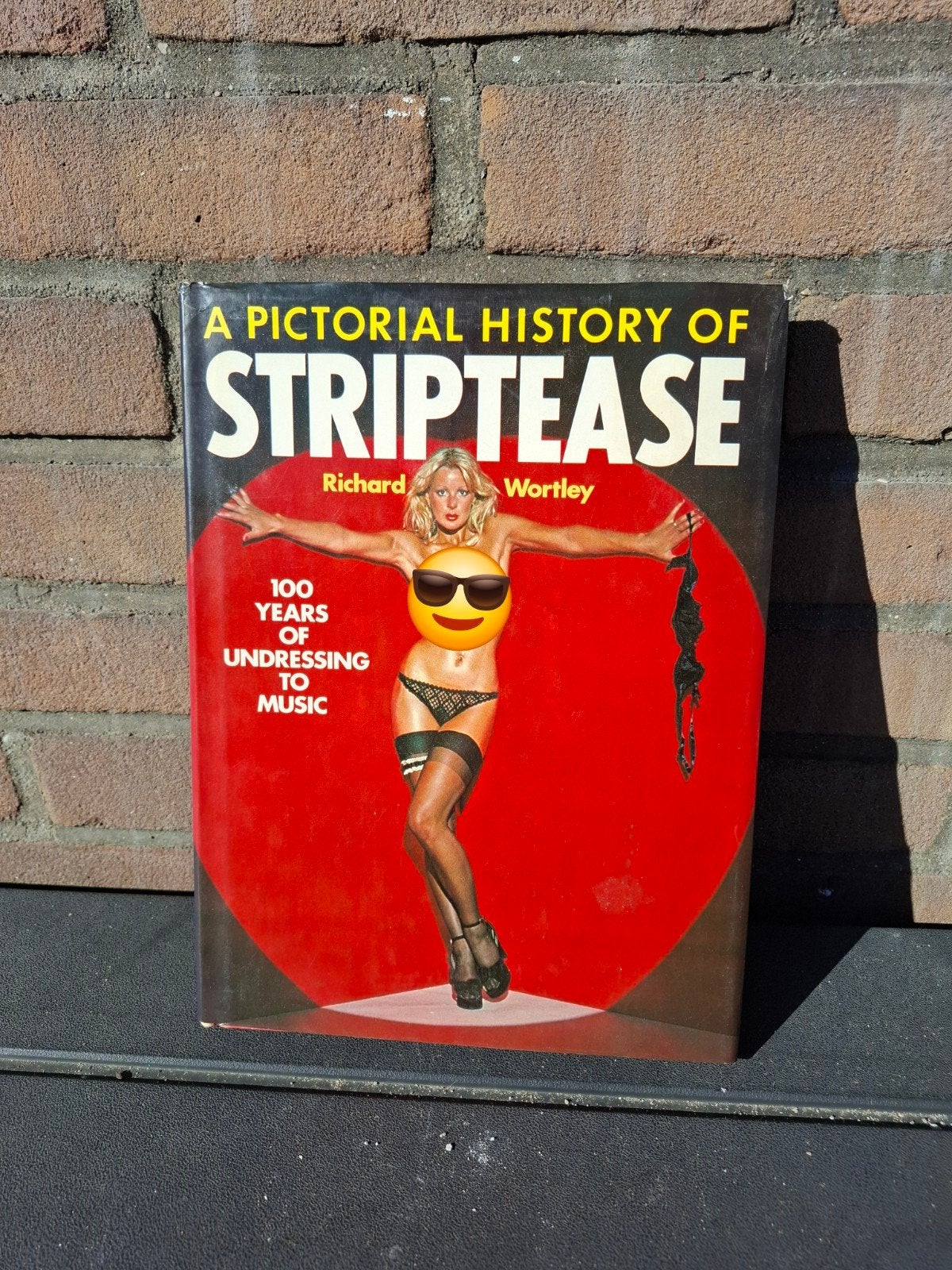 Vintage striptease boek 1976 hardcover, Boeken, Ophalen of Verzenden, Zo goed als nieuw