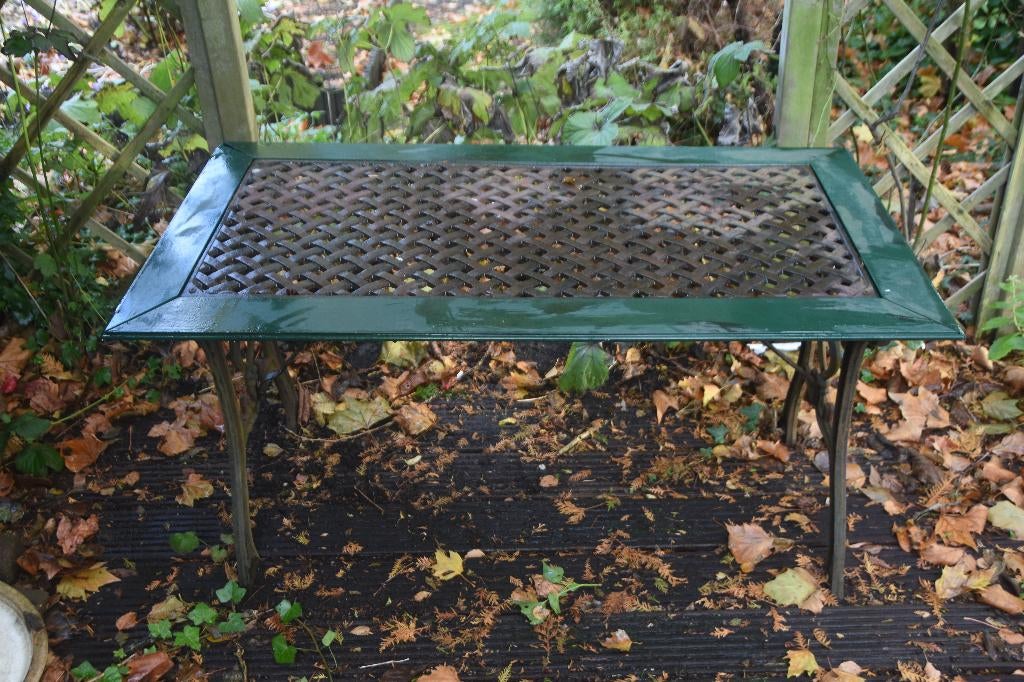 Robuuste gietijzeren tuintafel smeedijzer + sierlijke poten, Ophalen, Gebruikt, Rechthoekig, Metaal