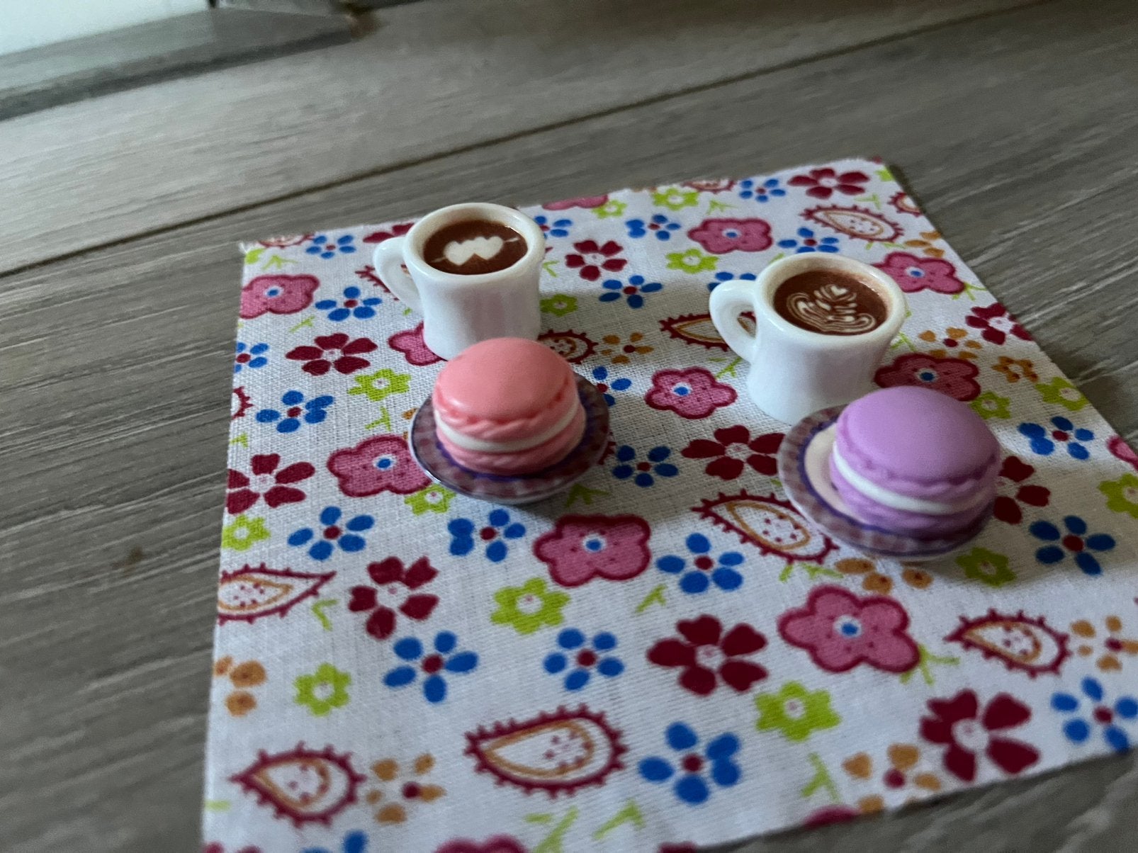 Macaronsetje poppen/ maileg huisincl verzendkosten, Ophalen, Nieuw, Poppenhuis