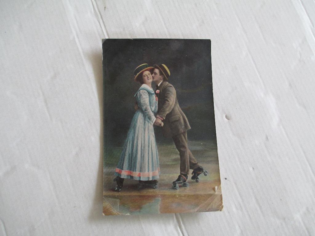 oude ansichtkaart stel op rolschaatsen, Ophalen of Verzenden, Voor 1920, Gelopen