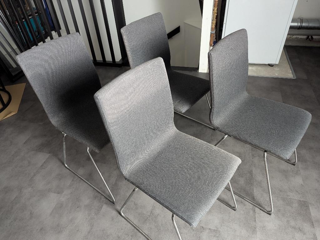 Eetkamerstoelen Ikea Volfgang donkergrijs, Huis en Inrichting, Stoelen, Ophalen, Gebruikt, Vier, Metaal
