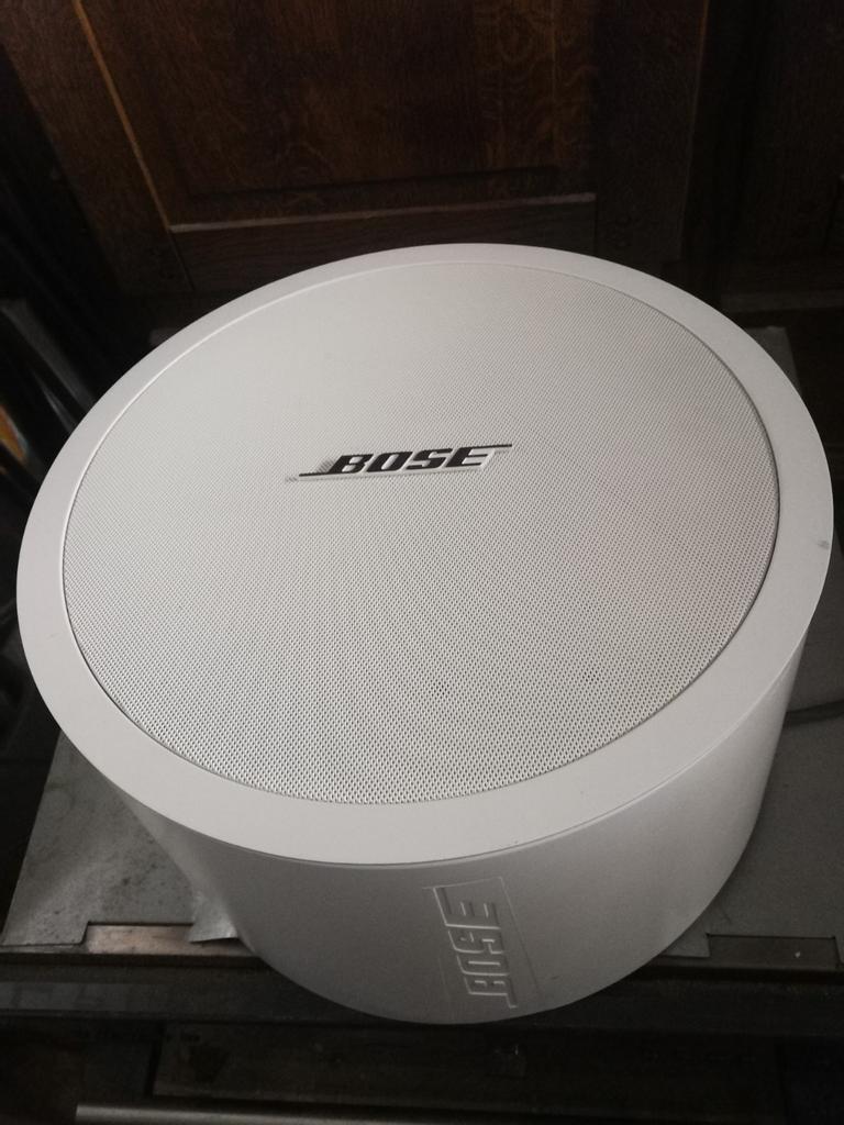 BOSE FreeSpace3 series II + FreeSpace3 Satellite, Ophalen of Verzenden, Zo goed als nieuw, Surroundset zonder subwoofer, Bose