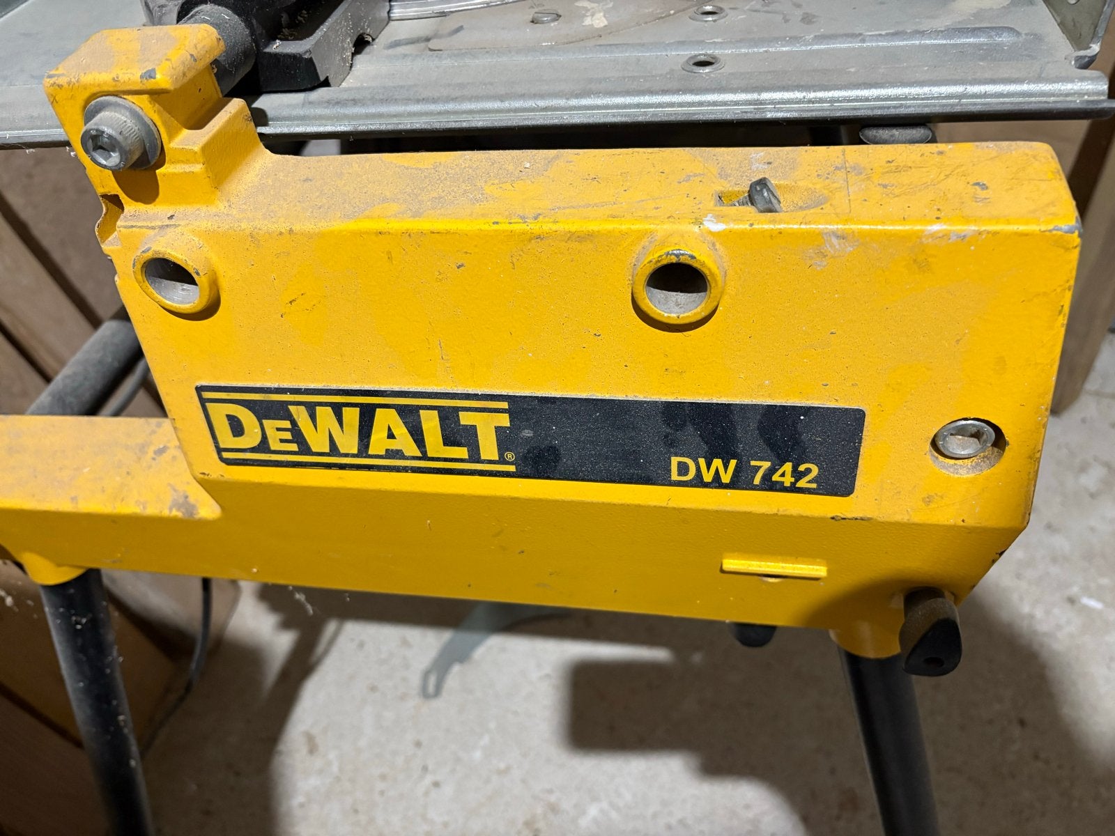 DeWalt DW742 Afkortzaag/Tafelzaag - Knoppen te vervangen, Ophalen, Gebruikt, 70 mm of meer, Afkortzaag