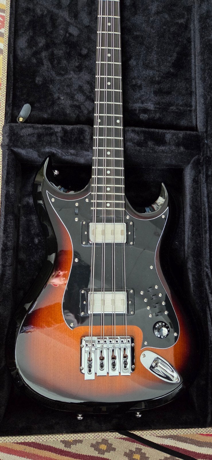 Hagstrom H8 II Basgitaar - Zo goed als nieuw, Muziek en Instrumenten, Ophalen of Verzenden, Zo goed als nieuw, Elektrisch