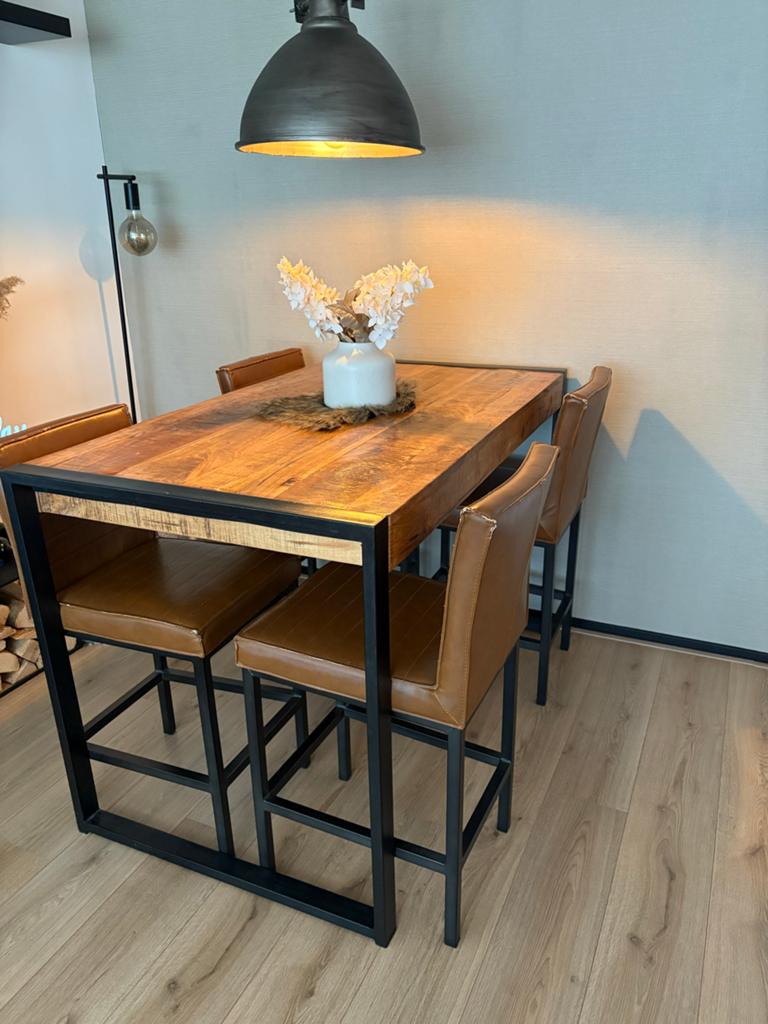 Industriële bartafel met 4 barkrukken - Hout & Metaal, Ophalen of Verzenden, Gebruikt