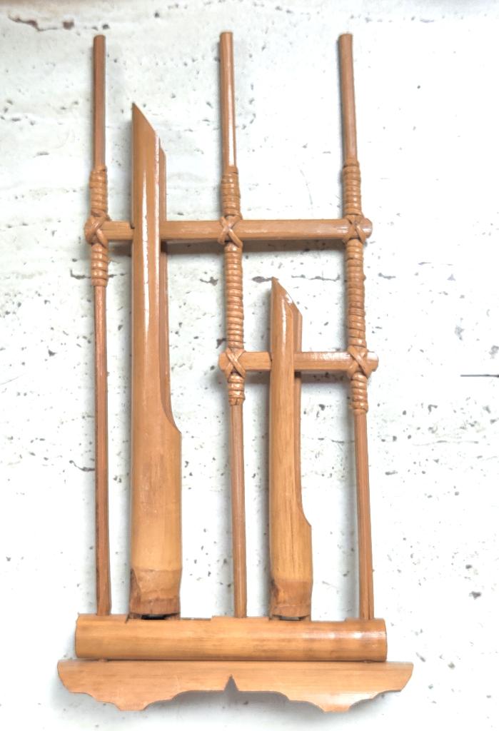 Authentieke Angklung muziekinstrument van bamboe  Indonesië, Ophalen of Verzenden, Zo goed als nieuw