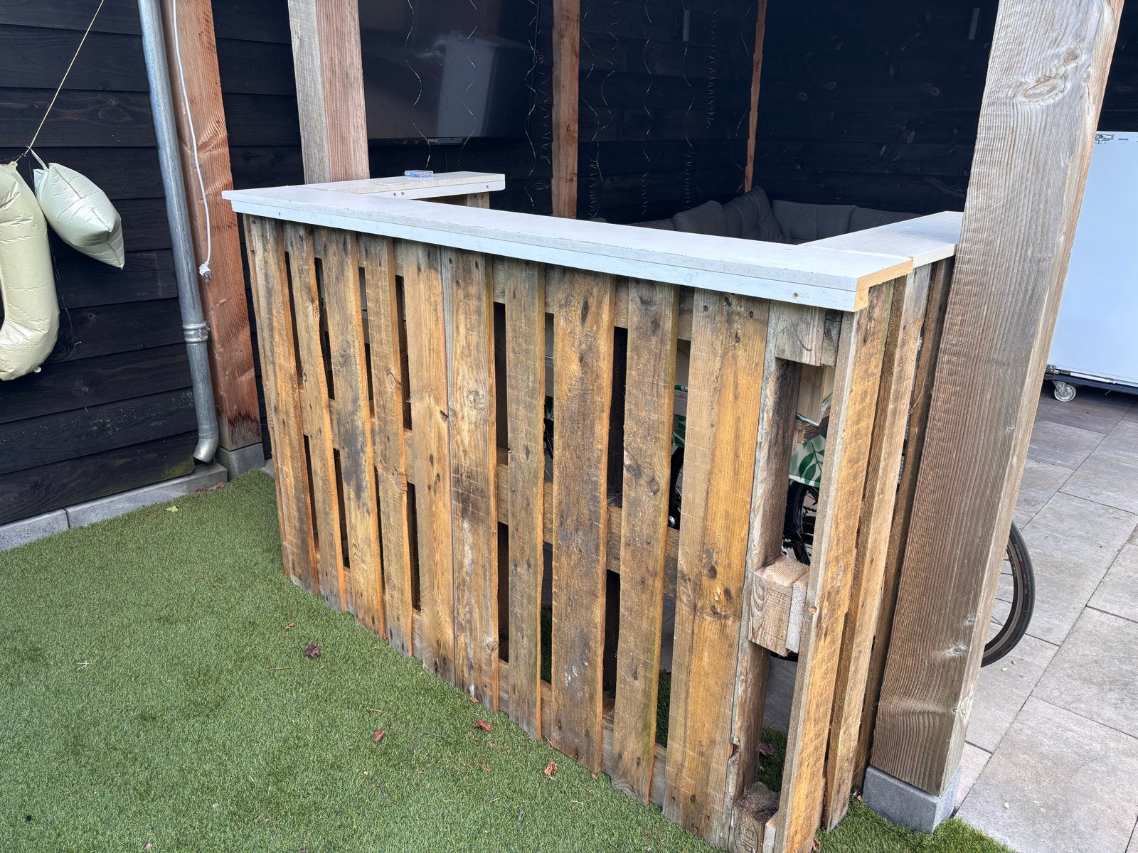 Gezellige buitenbar van pallets, Ophalen, Gebruikt