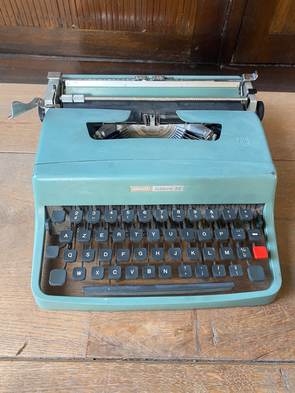Olivetti lettera 32 typemachine, Ophalen of Verzenden, Gebruikt