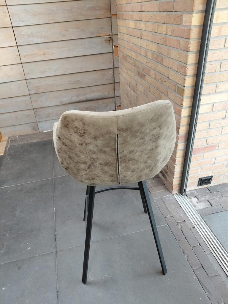 Hoge kruk legergroen, Huis en Inrichting, Barkrukken, 60 tot 90 cm, Ophalen of Verzenden, In hoogte verstelbaar, 1 kruk