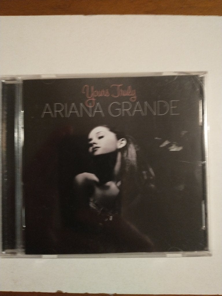 Ruil of koop Ariana Grande "Yours Truly" (CD 2013), Cd's en Dvd's, Cd's | Pop, Ophalen of Verzenden, Gebruikt, Pop