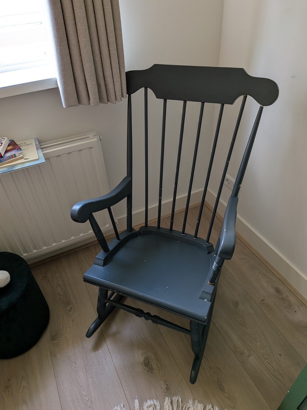 Vintage Schommelstoel - Donkergrijs Hout, Huis en Inrichting, Stoelen, Ophalen, Gebruikt, Klassiek, Vintage, Hout