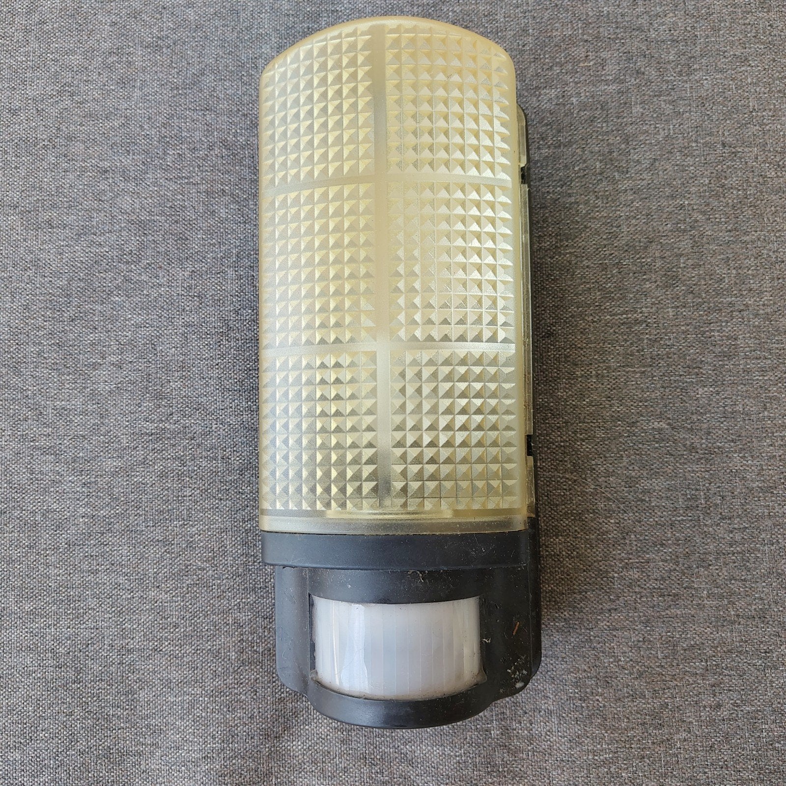Buitenlamp met bewegingssensor - BASE 6262511402311, Kunststof, Gebruikt, Minder dan 50 watt, Wandlamp
