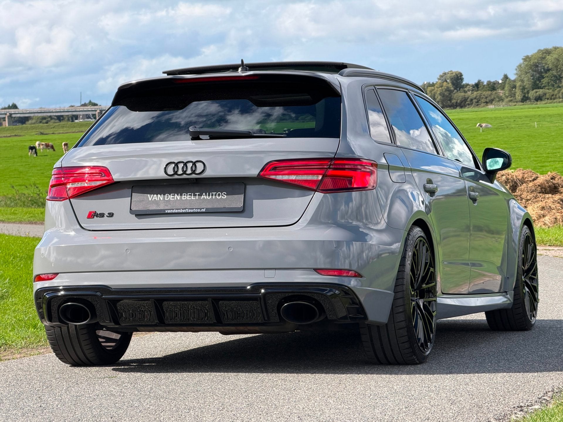 Audi RS3 2.5 TFSI 500PK Quattro |Milltek |Pano |Schaal stoel, Auto's, Automaat, Gebruikt, RS3, 1505 kg
