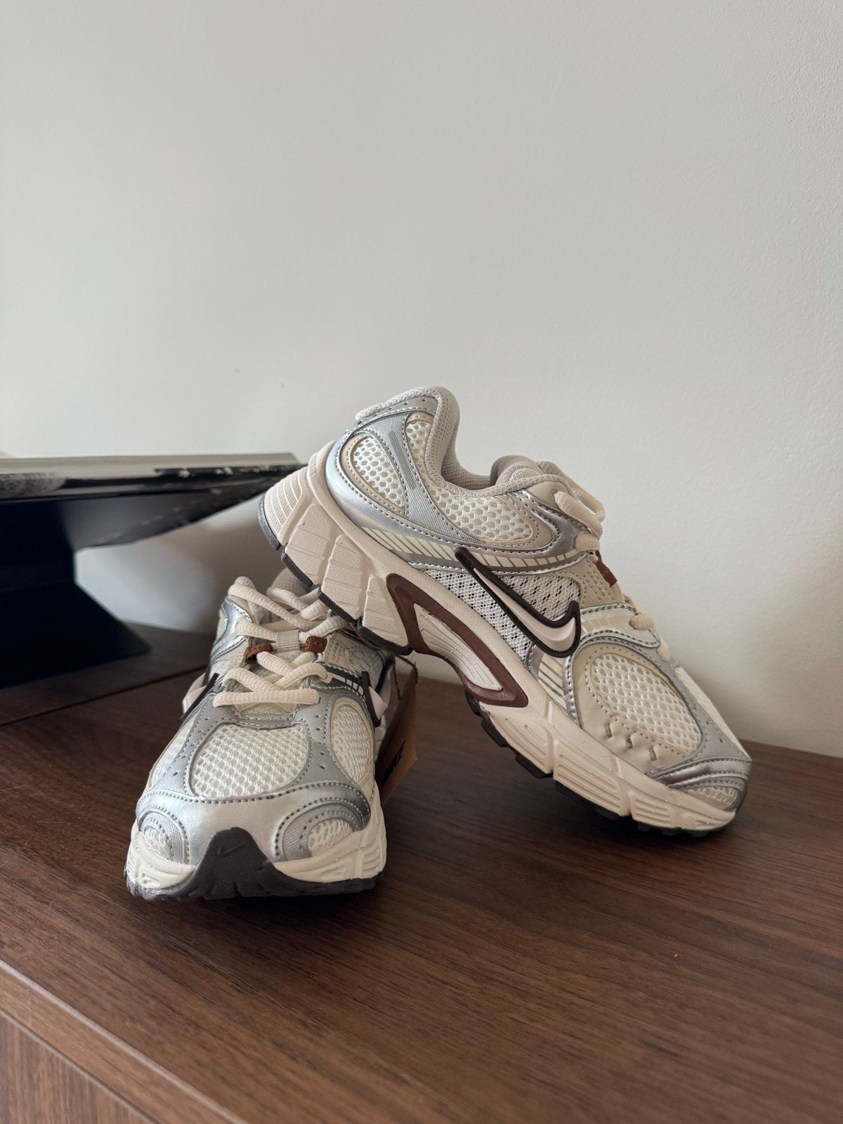 Nike sneakers maat 36 (valt als 35), Ophalen of Verzenden, Gedragen, Wit, Sneakers of Gympen