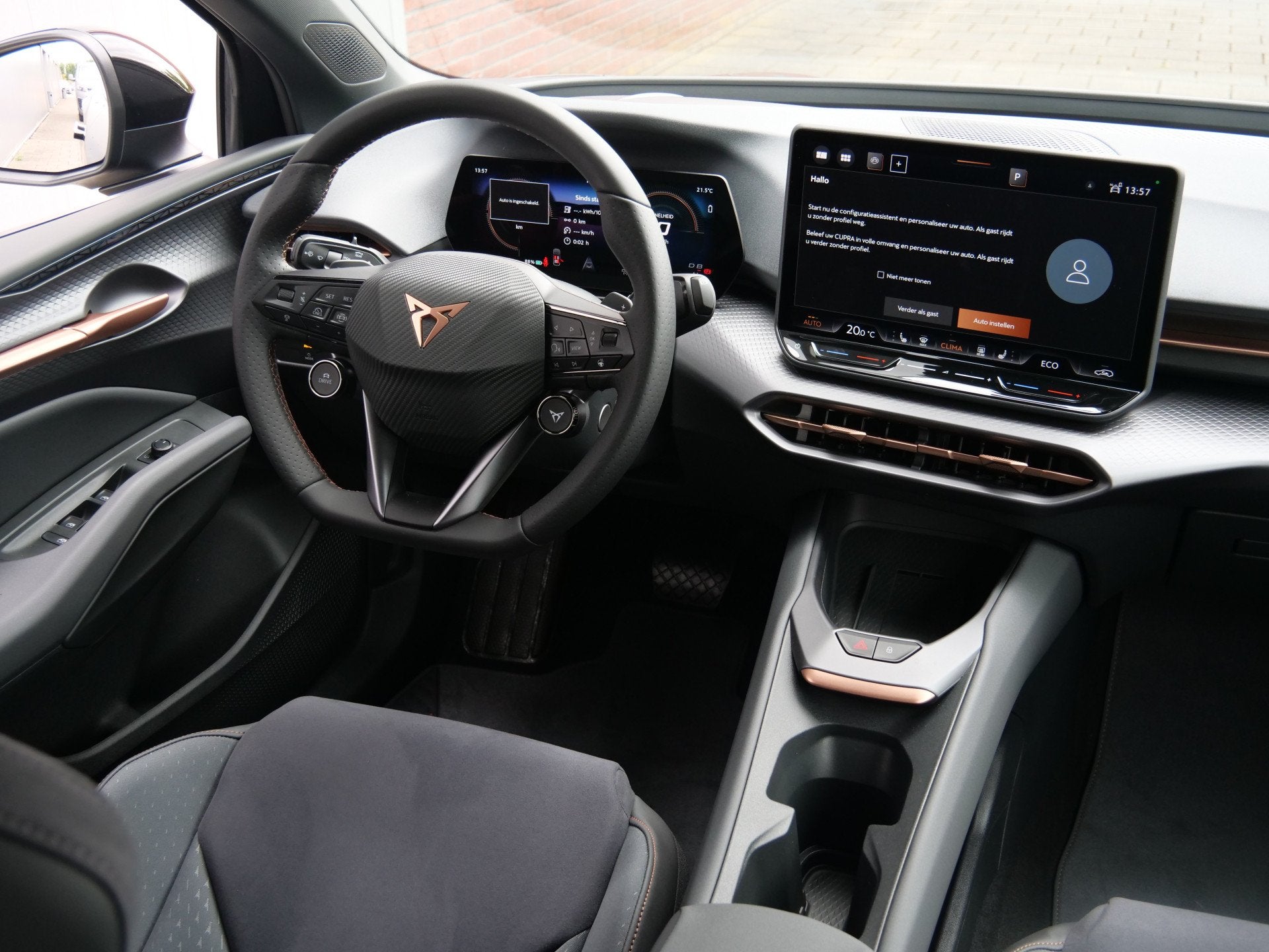 CUPRA Raval Endurance First Edition 52 kWh 210 Pk Automaat D, Auto's, Cupra, Stof, Gebruikt, 1535 kg, Zwart
