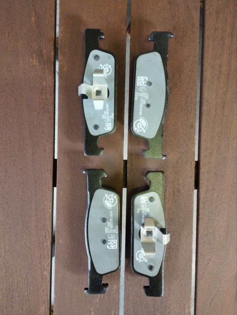 Nieuwe remblokset Febi tbv Renault Clio 0,9 TCi., Ophalen of Verzenden, Nieuw, Universele onderdelen