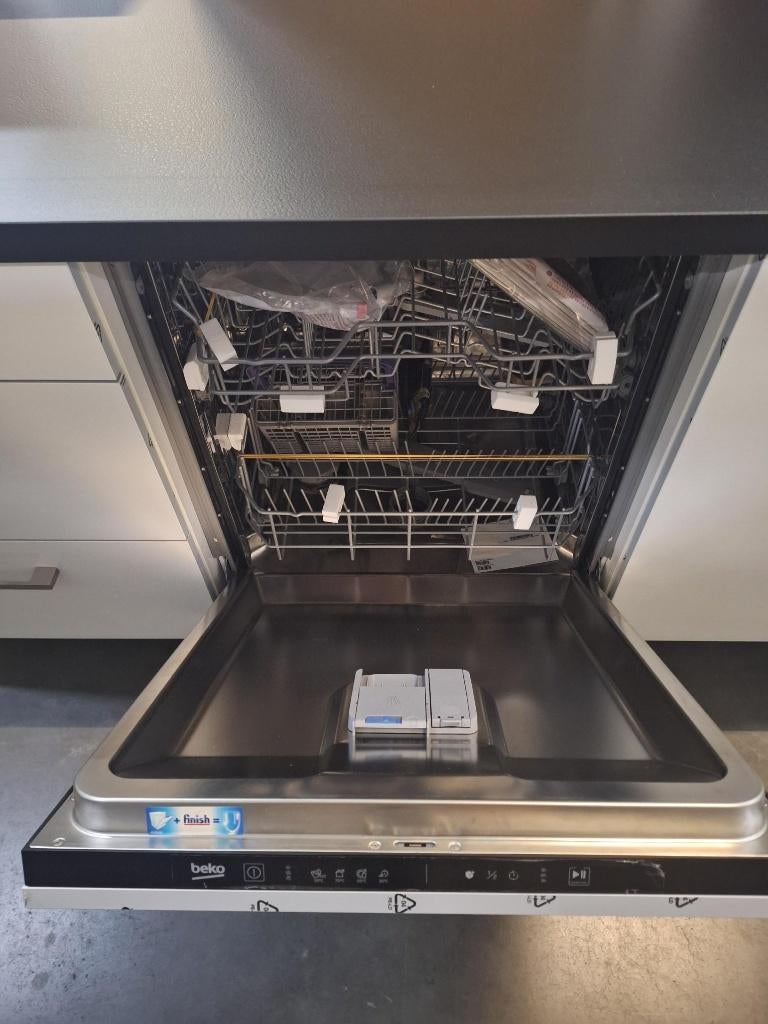 Keuken Compleet met APP 120Keukens op voorraad Nr 2899, Huis en Inrichting, Keuken | Complete keukens, Nieuw, Enkelwandige keuken