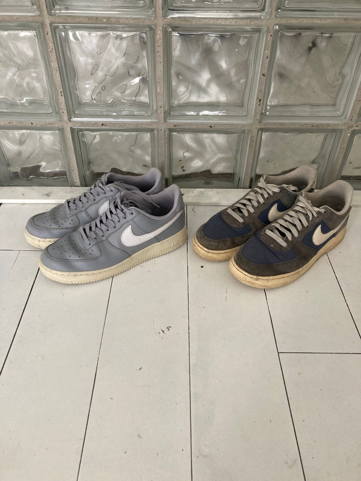 2x NIKE AIR FORCE 1 maat 42,5, Kleding | Heren, Verzenden, Gedragen, Blauw