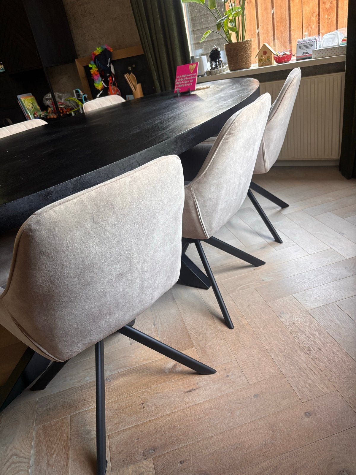 6 VMUS eetkamerstoelen in top staat en nog vlekgarantie, Huis en Inrichting, Stoelen, Ophalen, Overige kleuren, Zo goed als nieuw