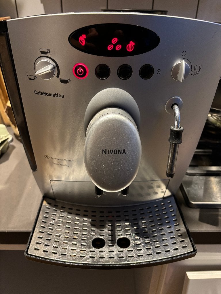 Nivona cafe romatica 850 (ter reparatie), Ophalen of Verzenden, Gebruikt, Koffiemachine, Koffiebonen