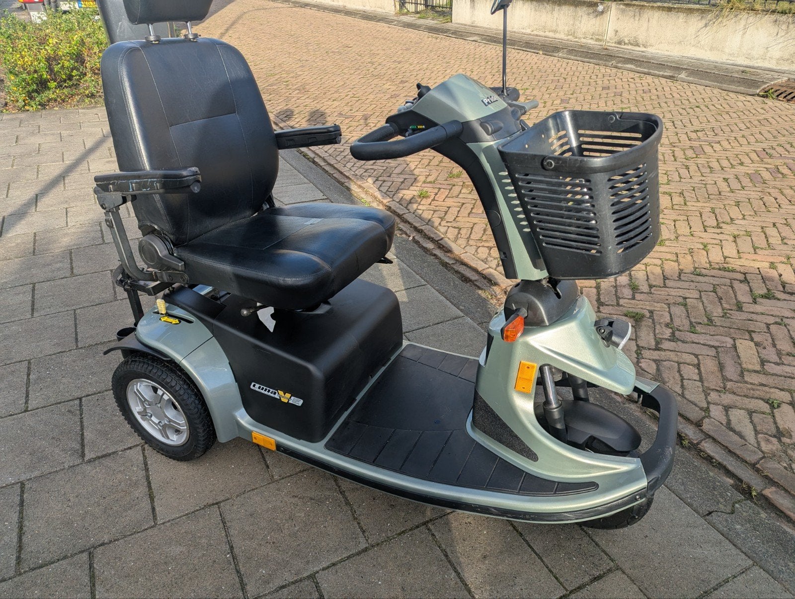 Scootmobiel Pride Luna., Ophalen, Zo goed als nieuw, Pride, 16 km/u of meer