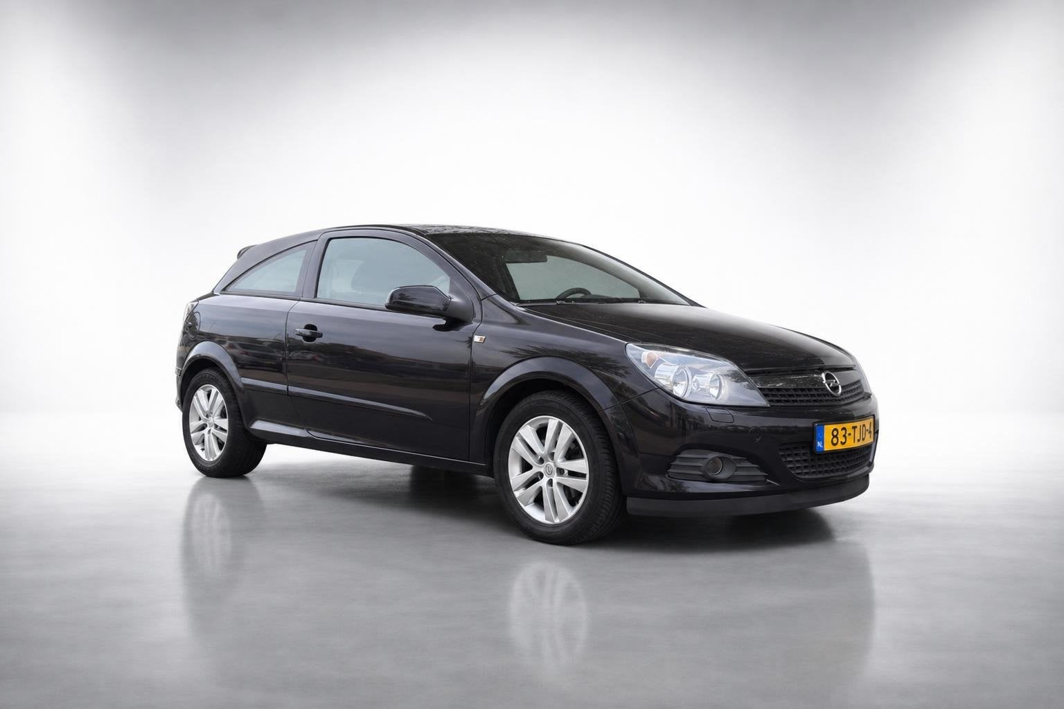 Opel Astra GTC 1.6 Sport|NAP|unieke km stand|1e eigenaar, Auto's, Opel, Voorwielaandrijving, 15 km/l, Gebruikt, 4 cilinders